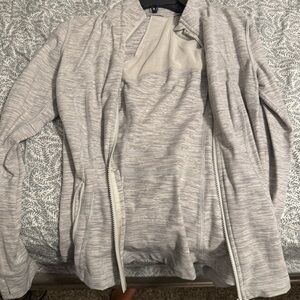 Lululemon define jacket size 6